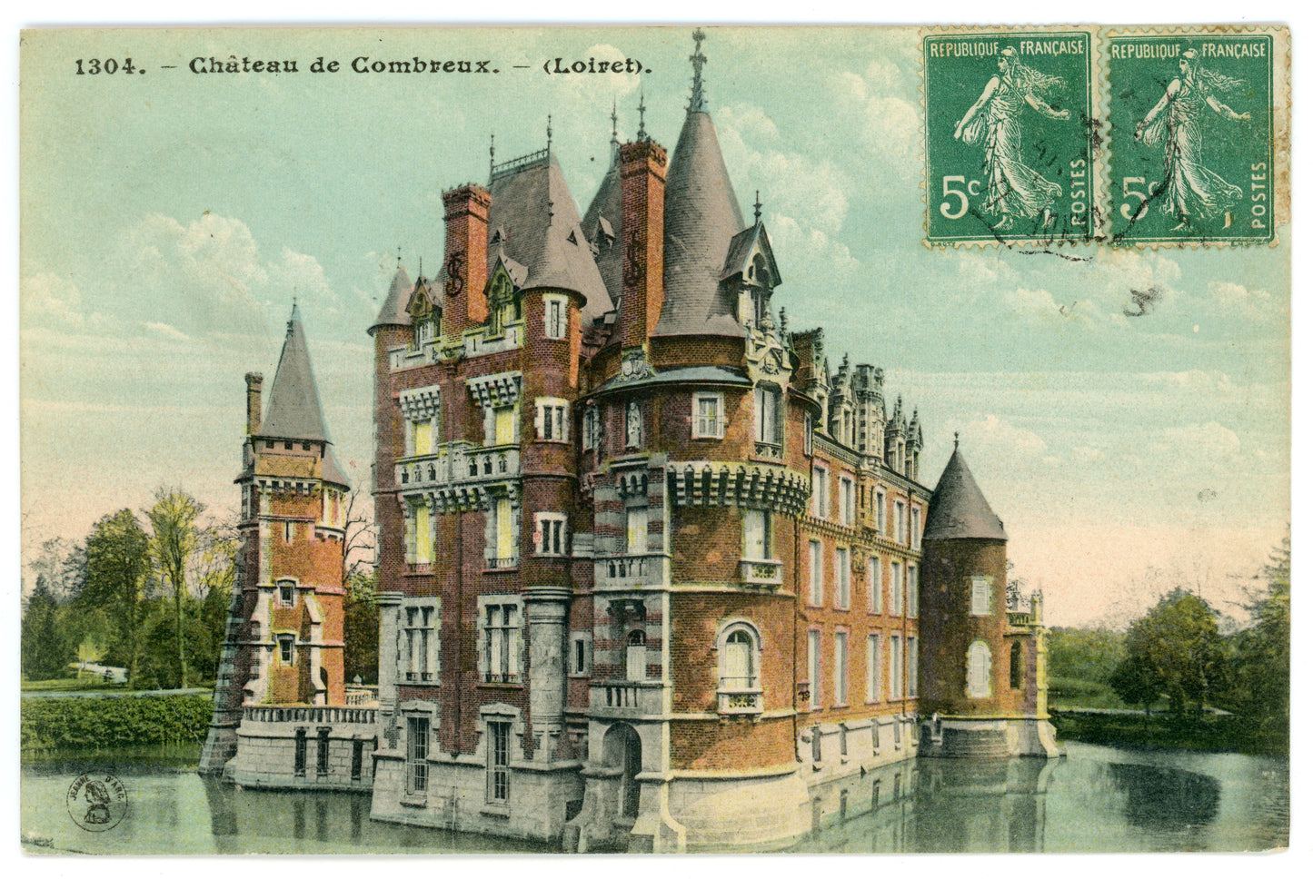 Chateau De Combveux