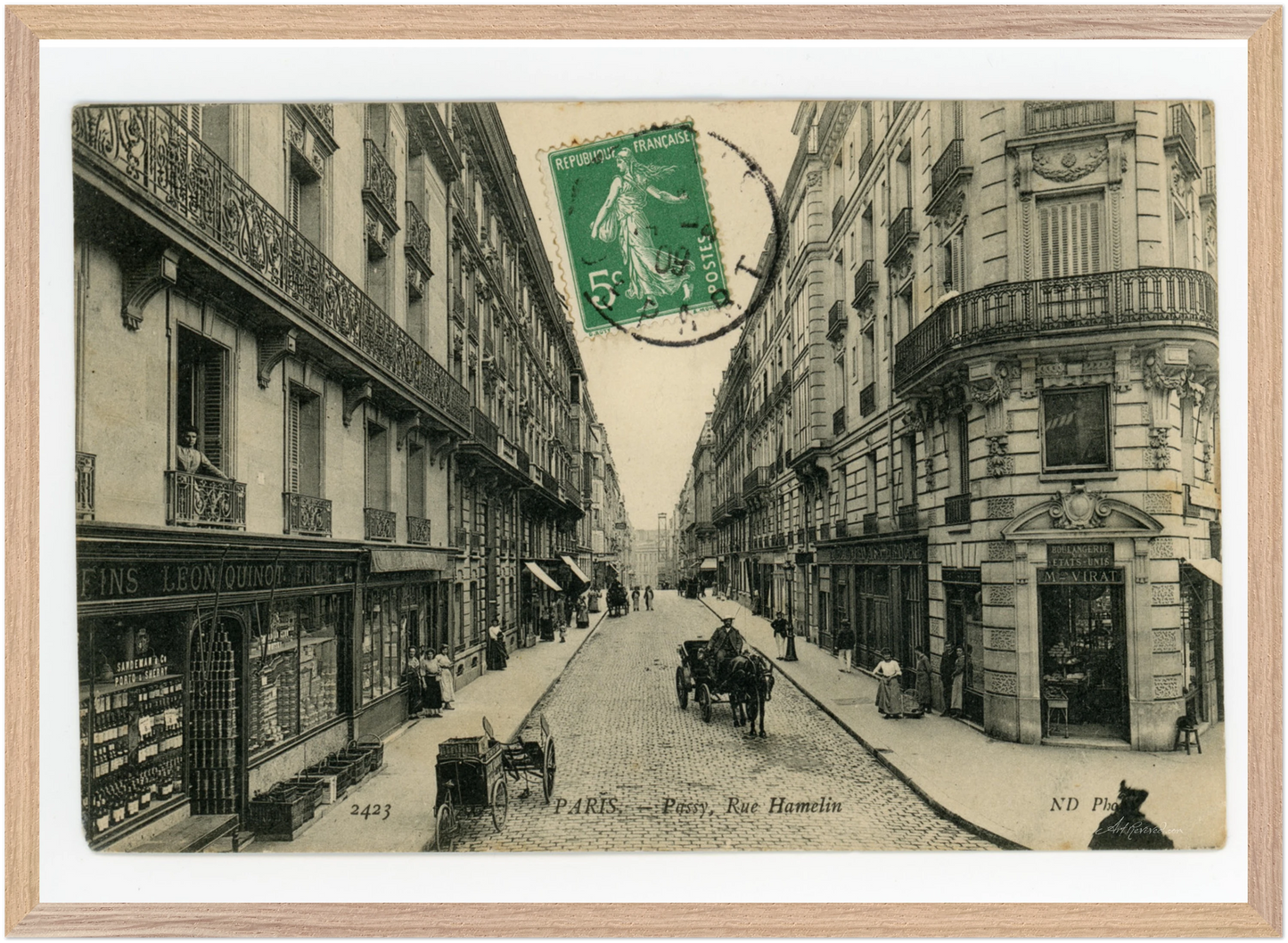 Cobblestone Street in Passy Neighborhood (1909) – Wall Art